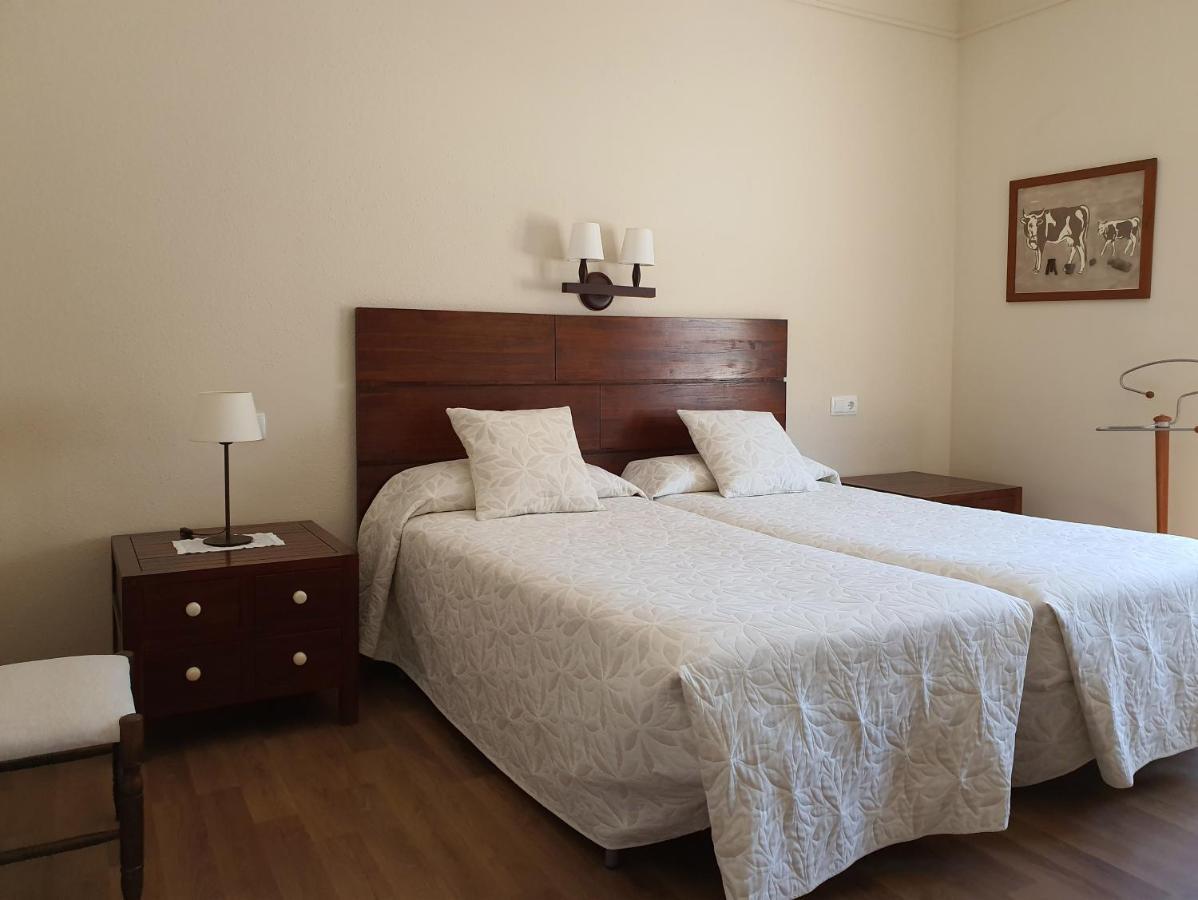 Hostal Canigó El Pont de Suert Zewnętrze zdjęcie