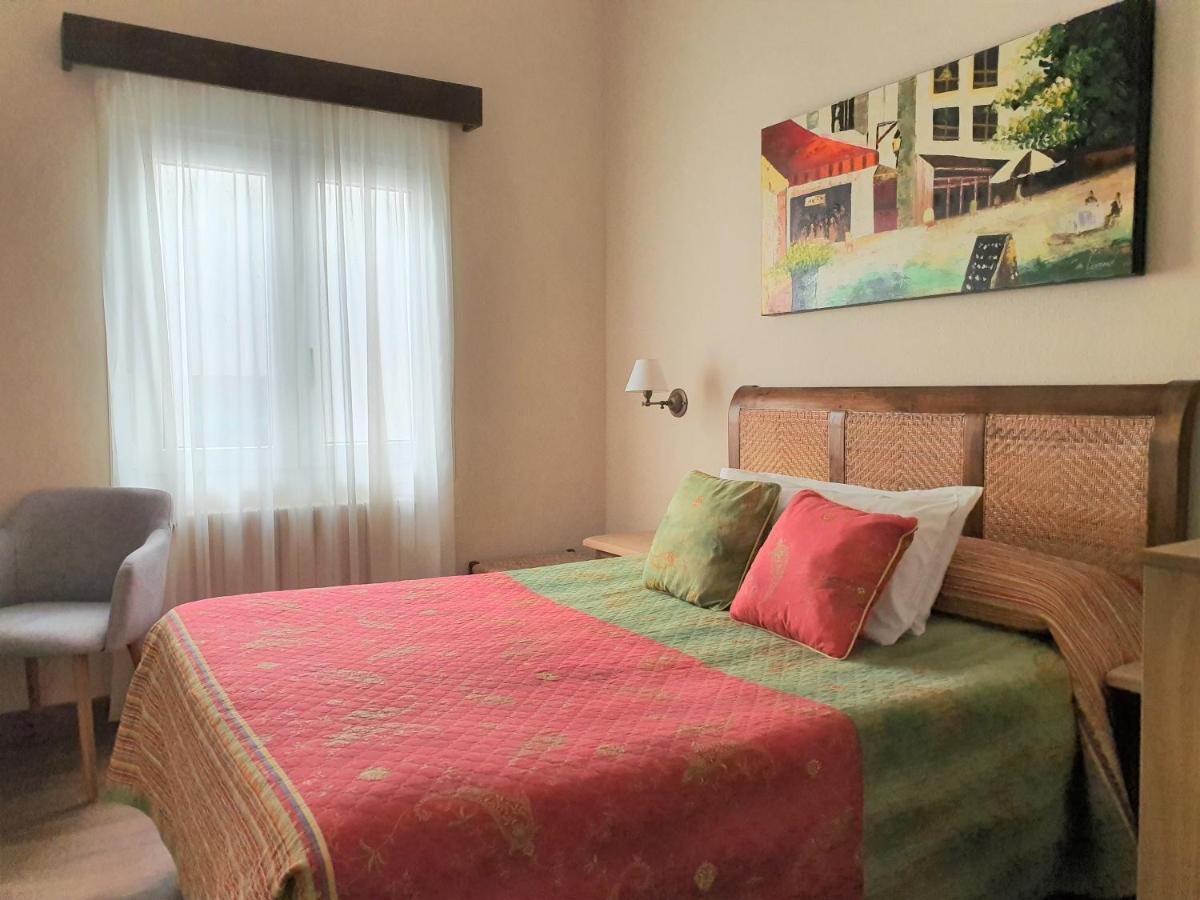 Hostal Canigó El Pont de Suert Zewnętrze zdjęcie