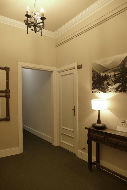 Hostal Canigó El Pont de Suert Zewnętrze zdjęcie