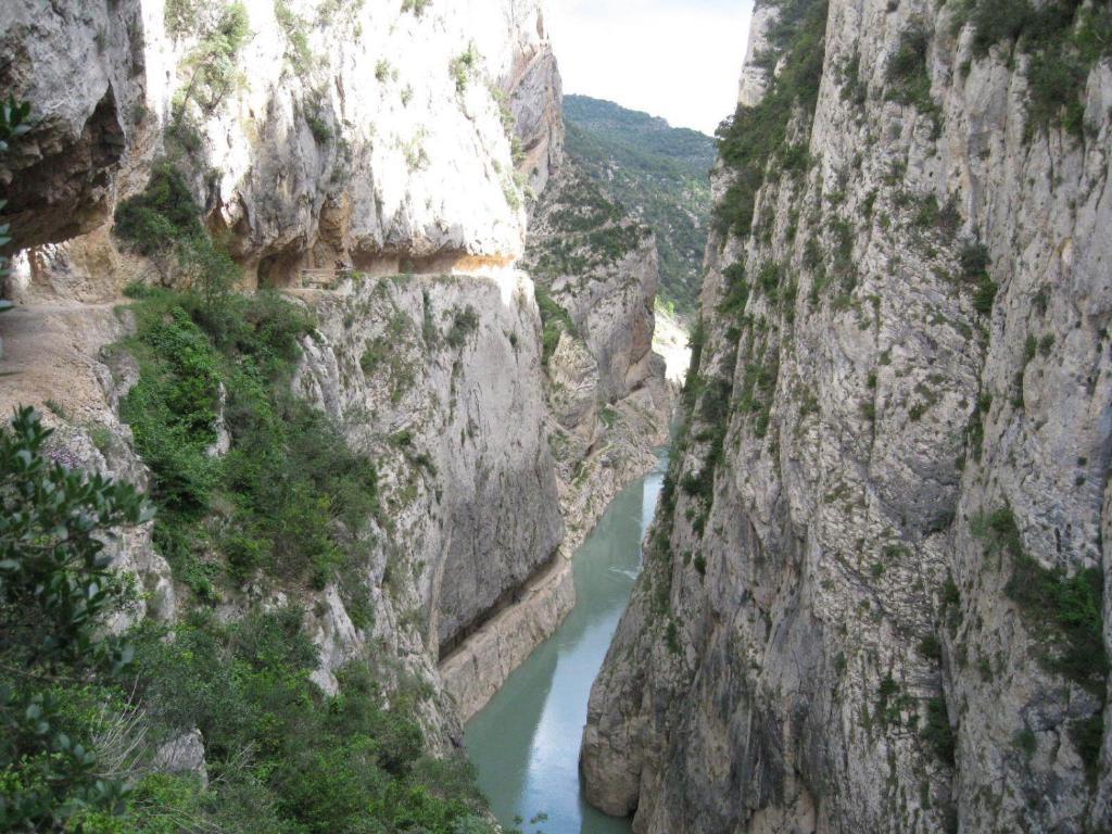 Hostal Canigó El Pont de Suert Zewnętrze zdjęcie
